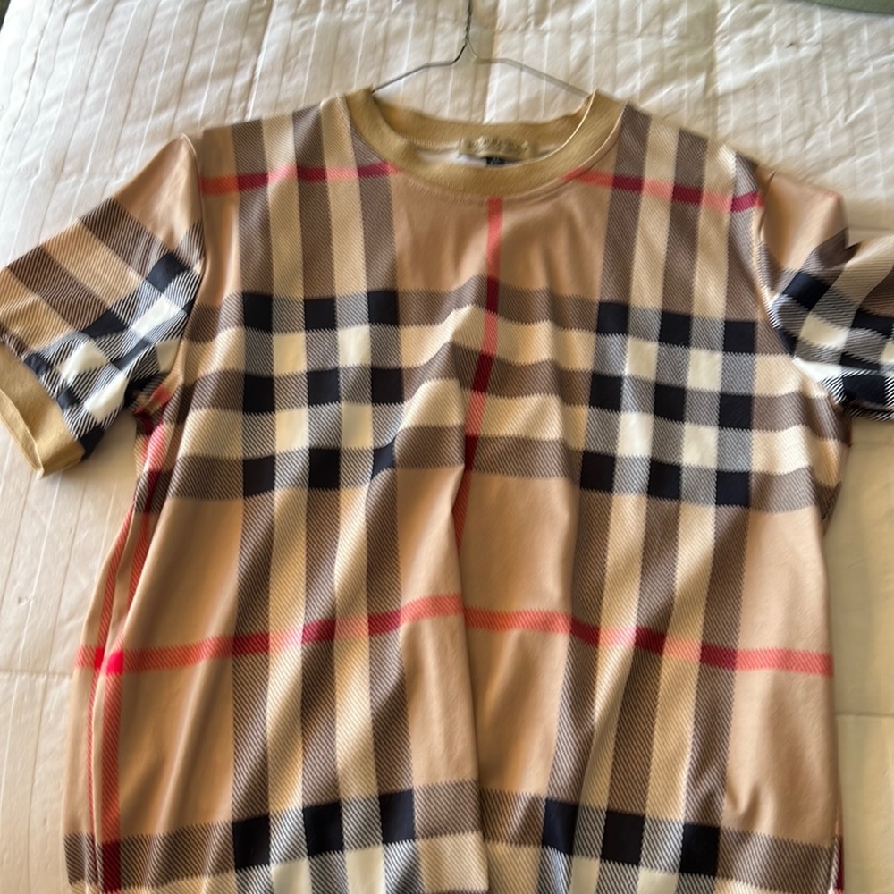 Mens Burberry tee